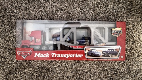 2005 disney pixar cars - 2005,