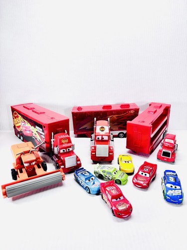 Disney pixar mack lot - lot, cars